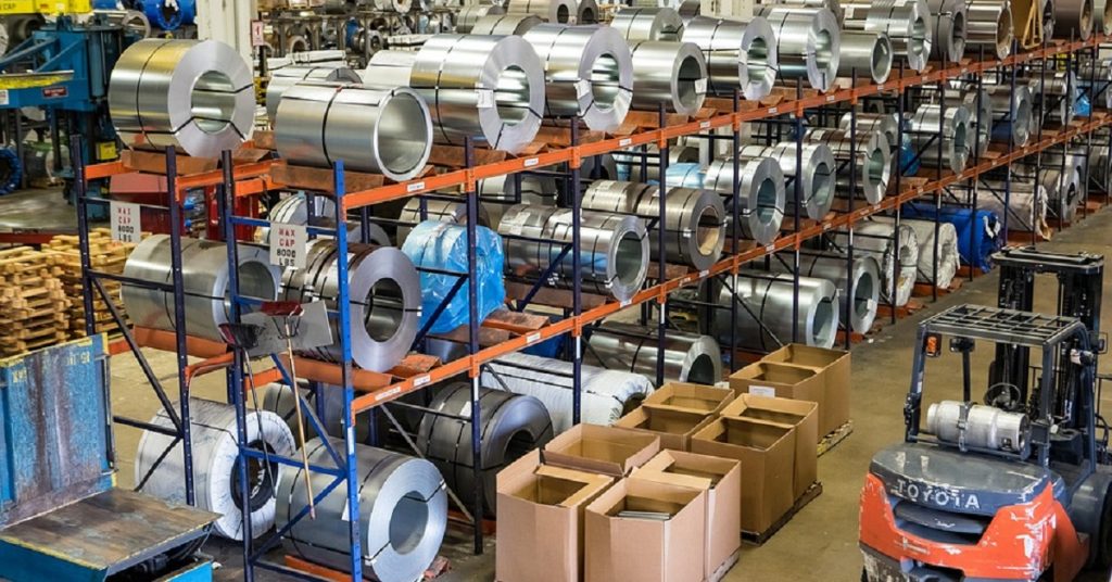 img-how-to-keep-your-warehouse-up-running-best-practices-555b9372