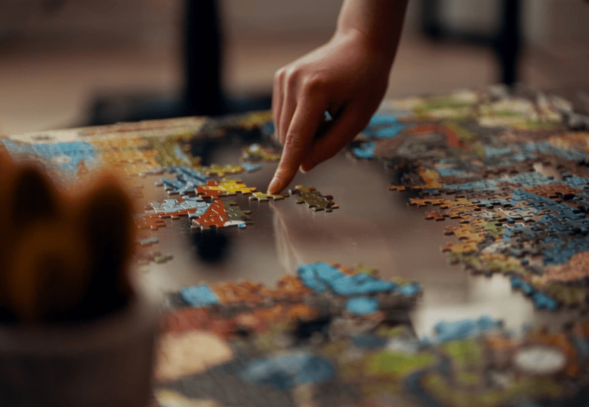 Xmas Puzzles: A Festive Way to Relax, Reconnect, and Celebrate