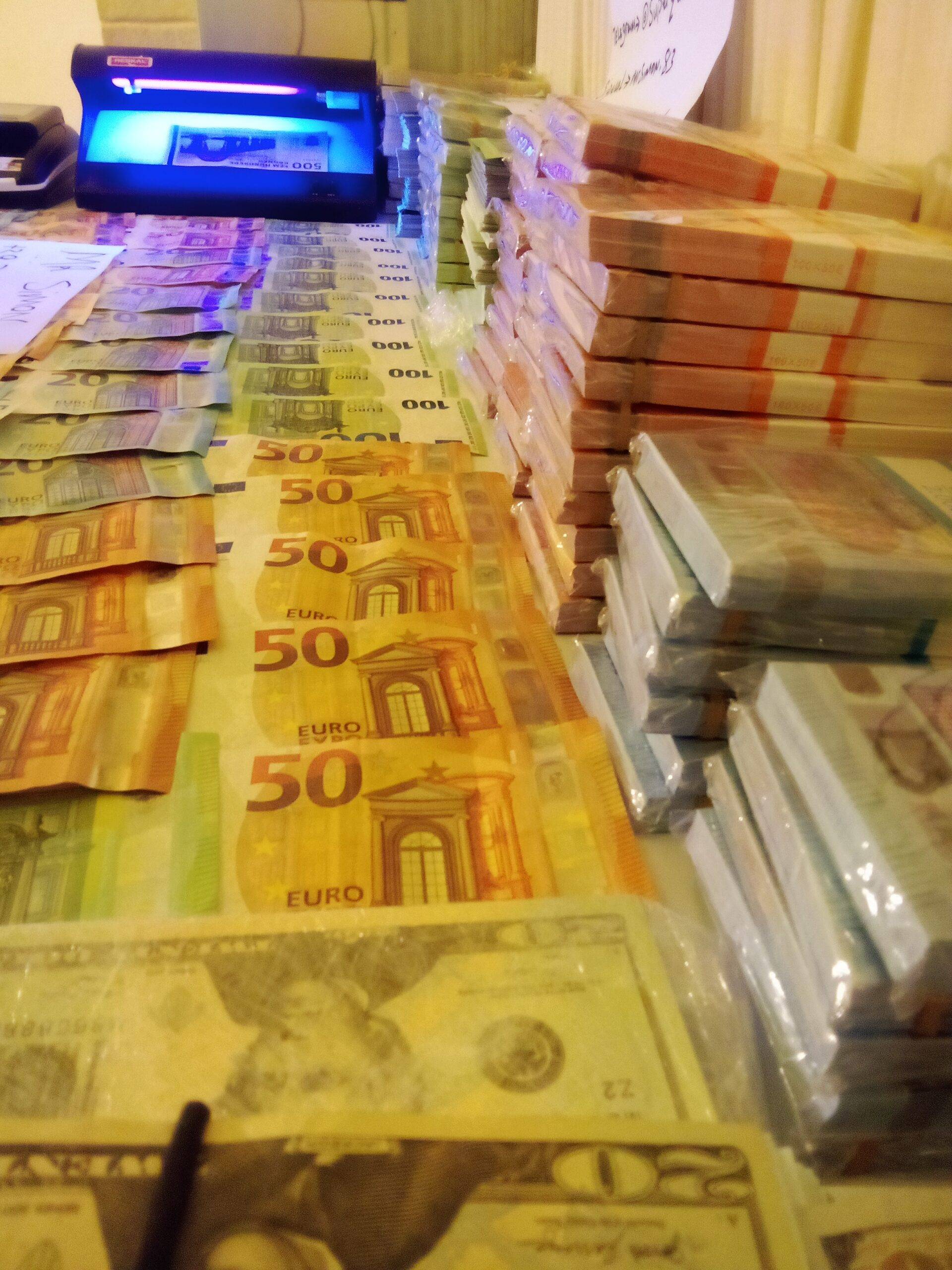 Buy Counterfeit Money