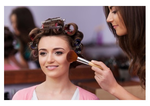 Transform Your Look with Expert Hair & Makeup Artists!