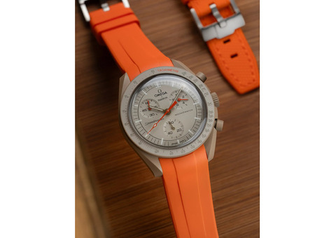 Live In Style With Wristbuddys' Orange Rubber Watch Strap