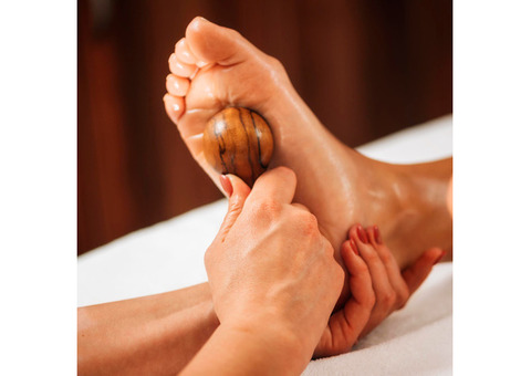 Best Reflexology Massage Services in Swindon
