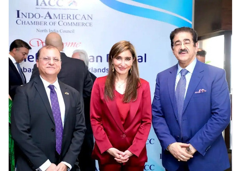 Dr. Sandeep Marwah Briefs American Ambassador About Marwah Studios