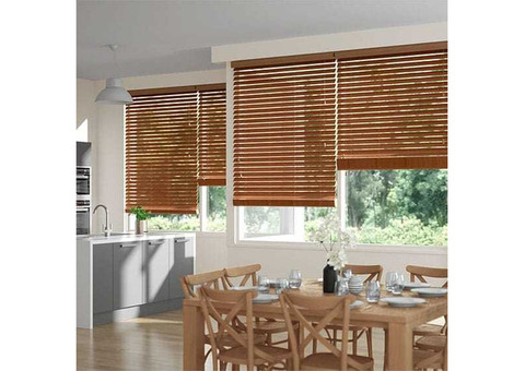 Versatile Elegance Curtains with Roman Blinds for Timeless Charm