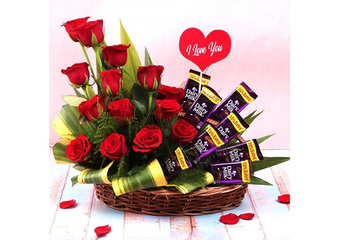 Send Surprise Romantic Gifts for Girlfriend in India