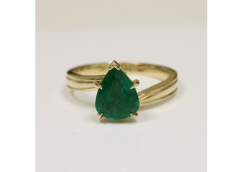 Solitaire Emerald Promise Ring (1.78cts)