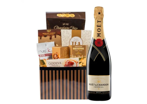 Champagne Gift Basket Delivery New York - At Best Price