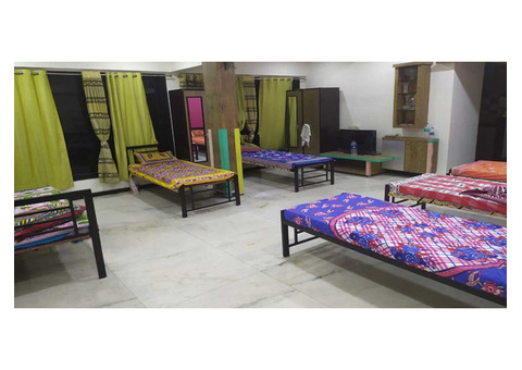 Girls Paying Guest House in Mumbai - Nonstop Stay