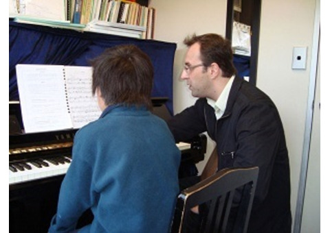 Discover the Best Piano Teacher in Auckland