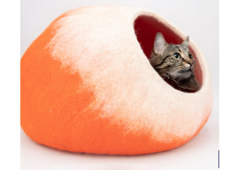 Felted Comfort: Explore Luxurious Cat Houses for Your Feline