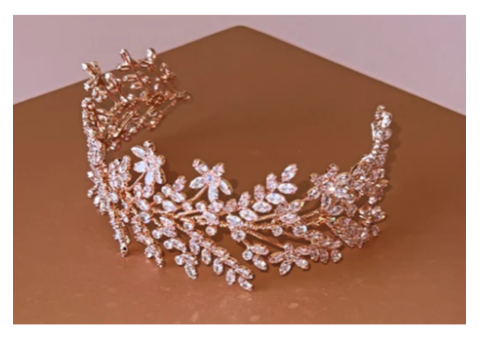 Add a Touch of Glamour with Rose Gold Wedding Accessories
