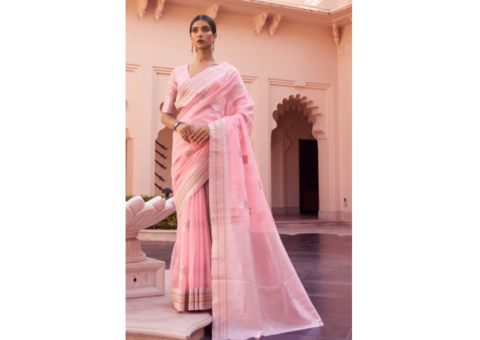 Tips For The Modern Indian Woman: How to Style Linen Sarees Like a Pro