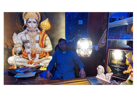 Transform Your Life with the Best Astrologer in Kolkata!