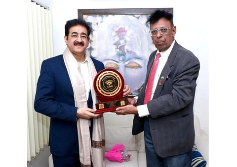 Sandeep Marwah Honoured as Global Green Ambassador