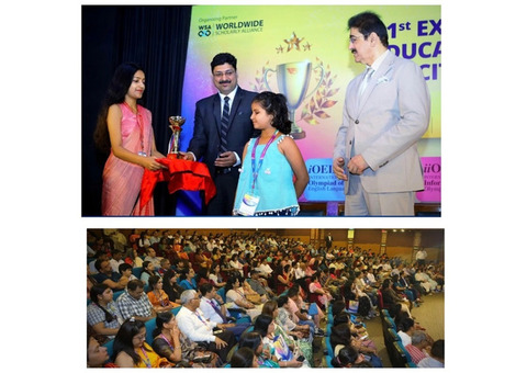 Dr. Sandeep Marwah Presents Educational Awards at SilverZone Foundatio