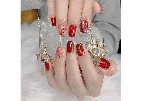 Luxe Nails