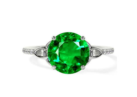 Prong-Set Diamond and Emerald Celtic Knot Ring