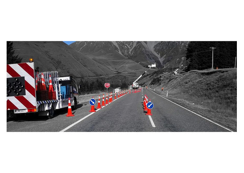 Illuminate Safety: Barricade Lights and Traffic Management Training