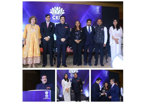 Sandeep Marwah Presents Creative Global Voice of India Awards at Delhi