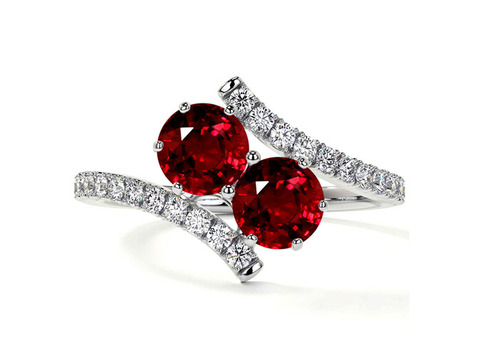 Dual Stone Round Garnet & Diamond Ring (0.28cttw)