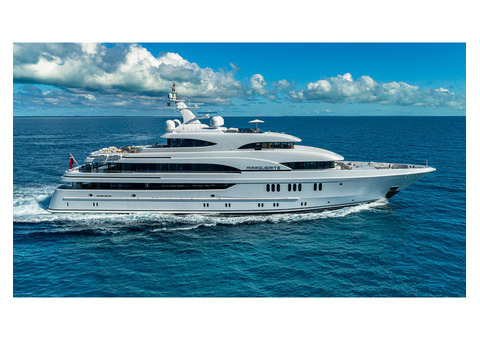 Motor Yacht Charter Bahamas: Sail in Luxury with Bonaparte Yacht