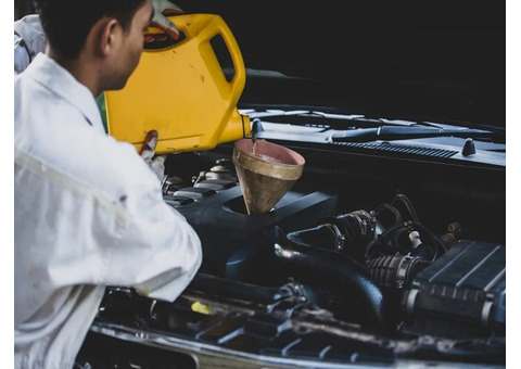 Looking for Fast Oil Change Service in Pecos?