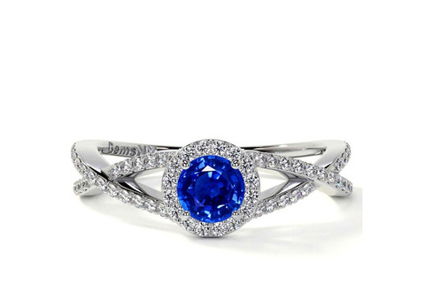 Shop This Beautiful Sapphire Ring With Diamonds