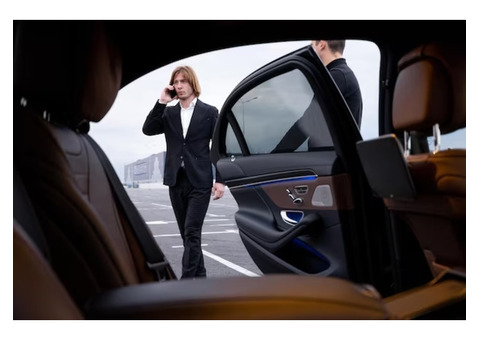 Travel in Comfort with Luxury Taxi Service Today