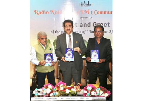 Dr. Sandeep Marwah Releases “Hindi Ki Vikas Yatra” by Keshav Rai