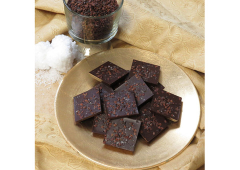 Cocoa Nibs Flake Sea Salt Dark Chocolate Bars: Rich & Delightful