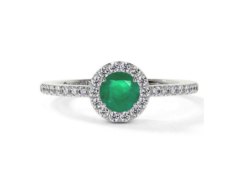 Buy Emerald Jewelry With Unique Designs