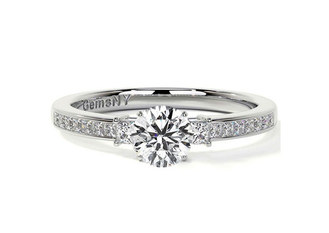 Women Three Stone Diamond Rings