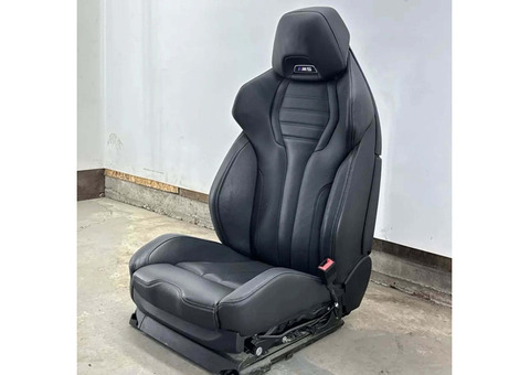 BMW COMPETITION FRONT RIGHT  Seat