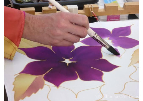 Why choose fabric painting classes online for creative expression?