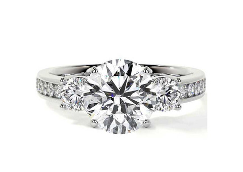 Lab Grown Diamond Engagement Rings in Three Stone Setting