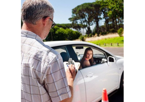 Join the Best Driving School in Baulkham Hills Today