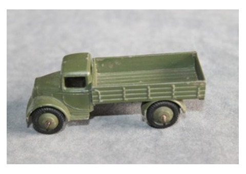 Diecast Gems: Preserving Vintage Dinky Toy Cars' Legacy