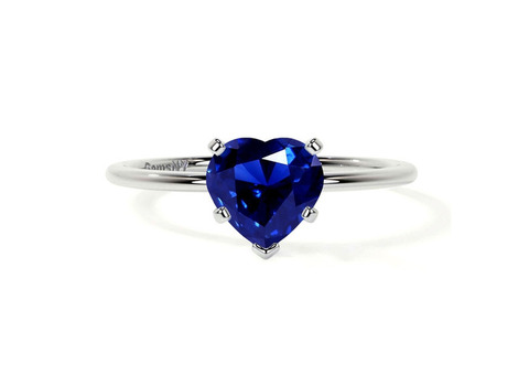 Gift Your Partner This Sparkling Natural Sapphire Ring