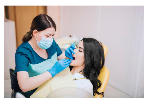 Best Cosmetic Dentist Near You – Painless & Advanced Treatments!