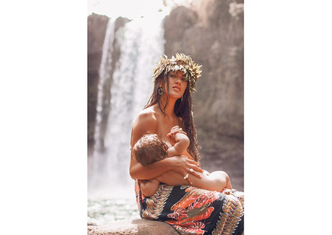 Beautiful Pregnancy Family Photoshoot at Kahiki Photography