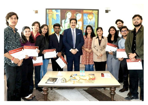 AAFT Student Ambassadors Honoured by Dr. Sandeep Marwah