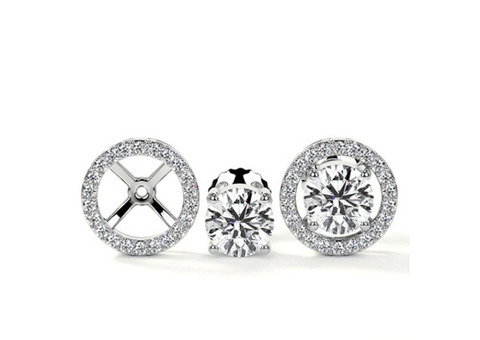 For Sale and Shine With Diamond Stud Earring