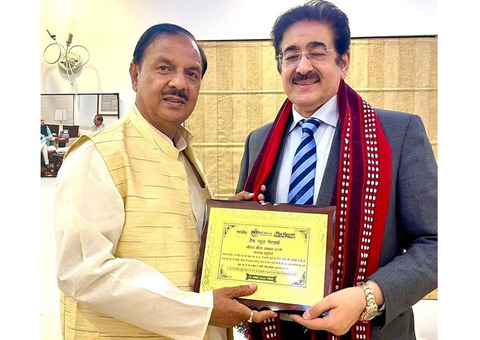 Dr. Sandeep Marwah Honored on Founders’ Day of Noida for Promoting