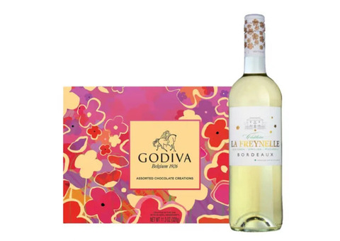 Send a Crisp Surprise with a Sauvignon Blanc Gift Basket in Virginia