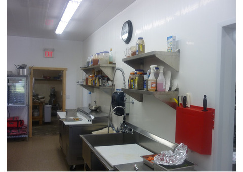 Invest in Duramax commercial kitchen walls for hygienic interiors