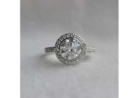 Buy Stunning Round Cut Engagement Rings Online – Affordable Luxury