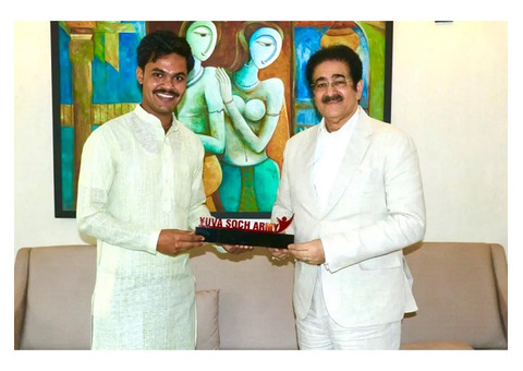 Sandeep Marwah Honoured by Yuva Soch Army for Service in Uniform