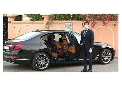 Airport Pick Up Service Dubai | Luxury car Transfer
